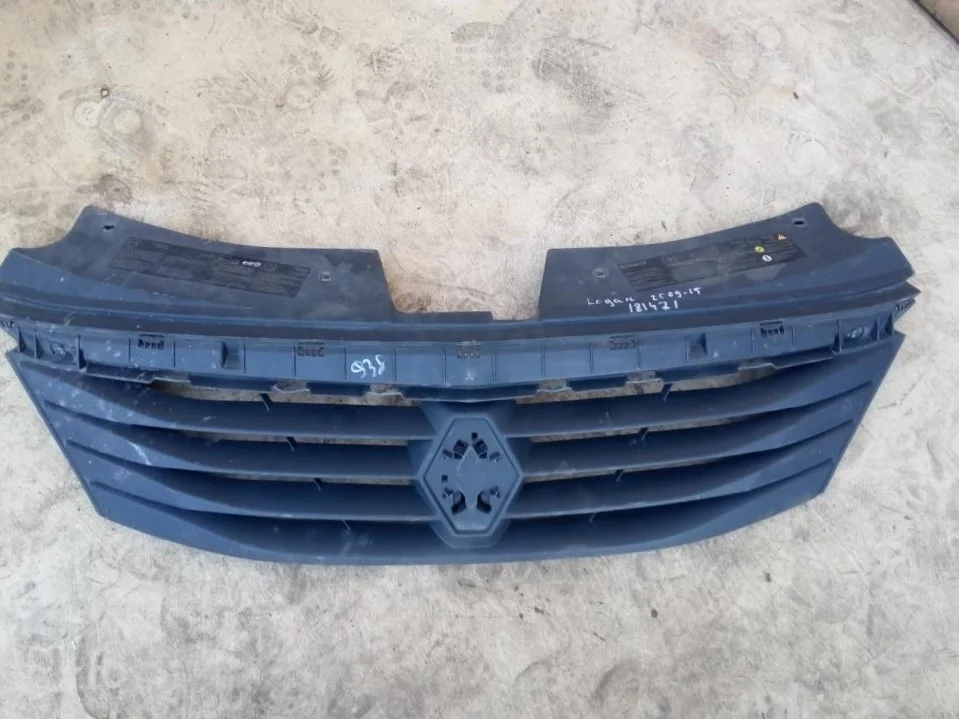 решетка радиатора RENAULT LOGAN 1, LS0G LS12 LS0H LS1Y   РЕНО   ЛОГАН    8200752748 2004-2016 (контрактная запчасть)