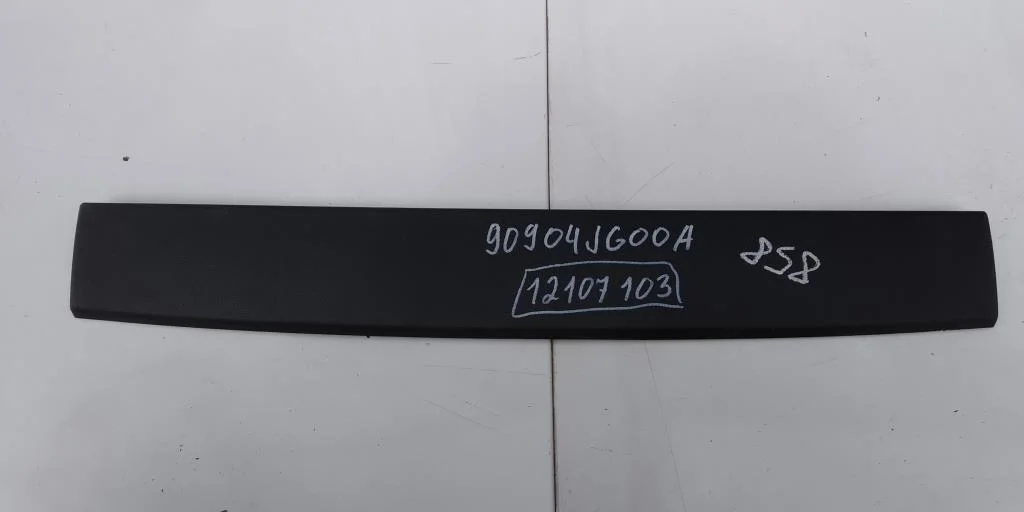 обшивка двери багажника задняя NISSAN X TRAIL 2, T31 Задний  90904JG00A 2007-2015 (контрактная запчасть)