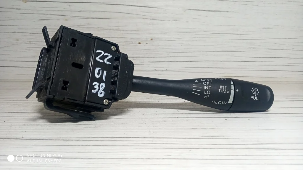 Переключатель подрулевой правый MITSUBISHI LANCER 9, CS5W   МИЦУБИСИ   ЛАНСЕР   ЛАНЦЕР   Правый  8612A001 2000-2010 (контрактная запчасть)