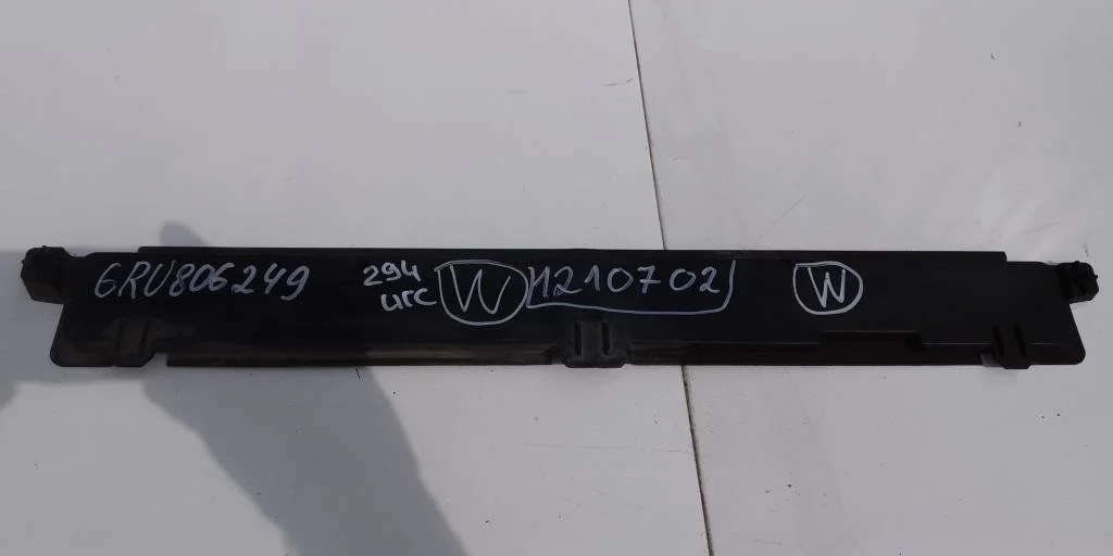 пыльник бампера передний SKODA RAPID 1, NH NH1 NH3   ШКОДА   РАПИД   Передний  6RU806249 2012-2020 (контрактная запчасть)