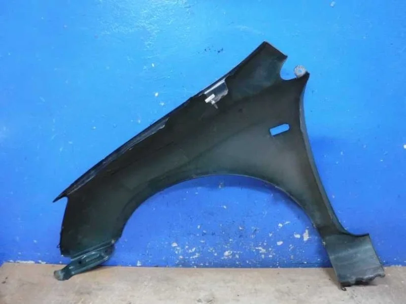 Крыло переднее правое Honda Civic