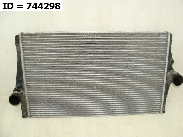 Радиатор интеркулера Volvo XC90