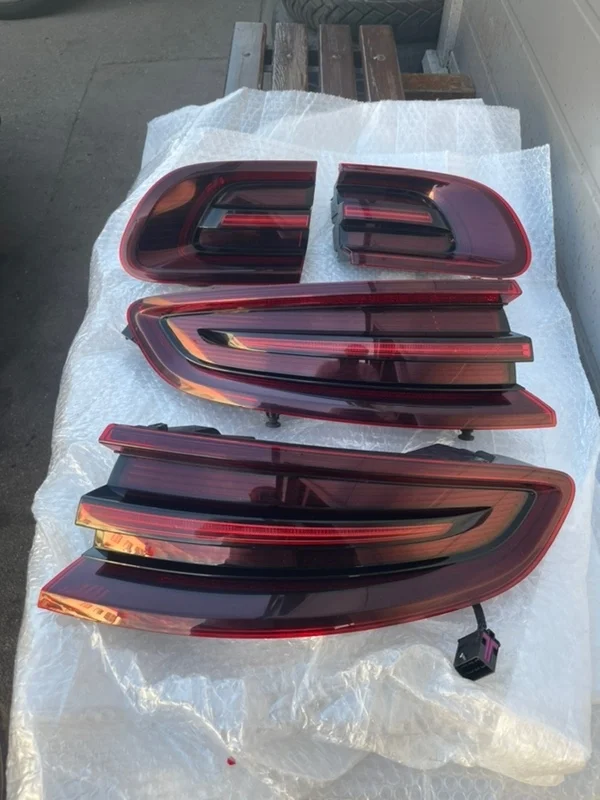 Фонари комплект Porsche Macan 2013 95B