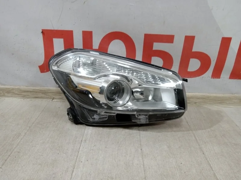 Фара передняя правая Nissan Qashqai J10 2006-2013