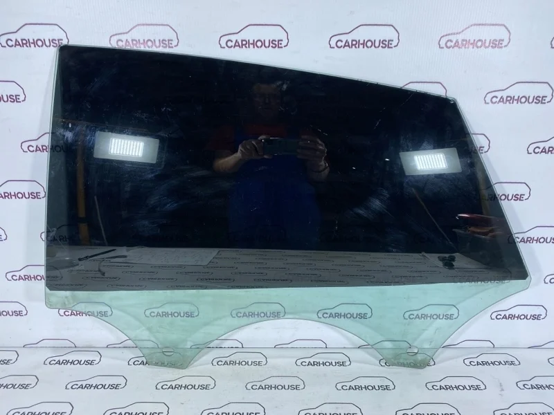 Стекло заднее левое Audi A7 4G 3.0 CGW 2011
