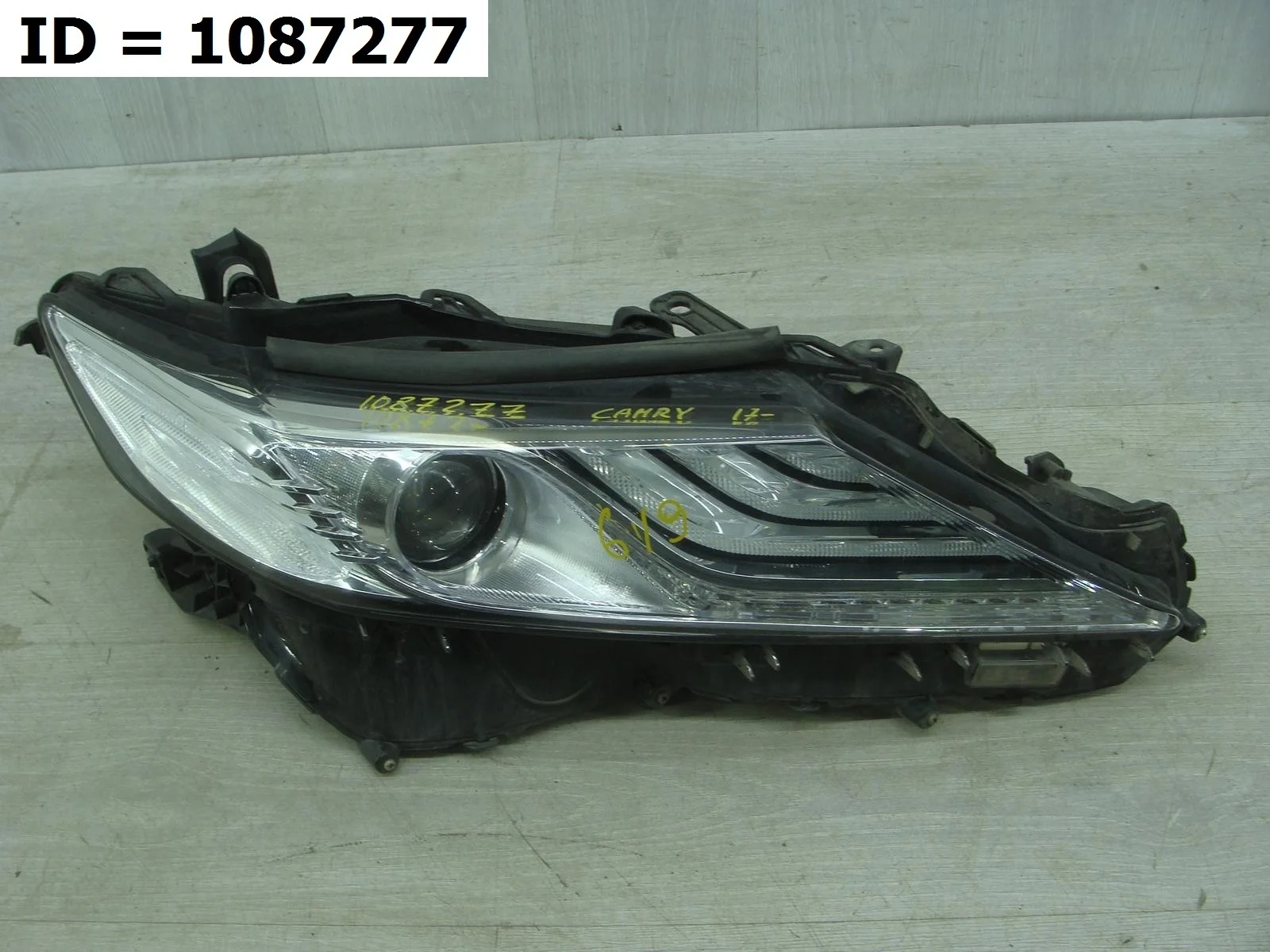 фара правая Toyota CAMRY 9, XV70 ASV70 70 Правый  81145-33E11 2017-2024 (контрактная запчасть)