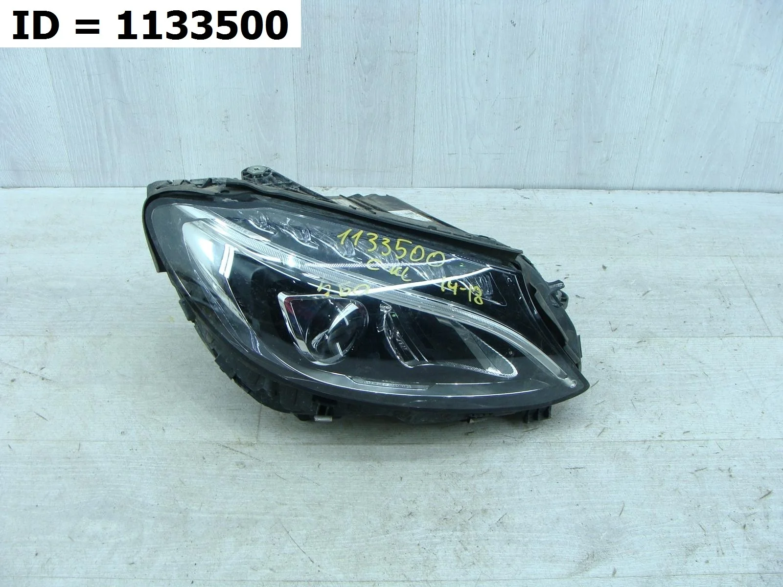 фара правая Mercedes Benz C CLASS 4, W205 C 205 W205.040 S205 Правый  A2059067403 2013-2021 (контрактная запчасть)