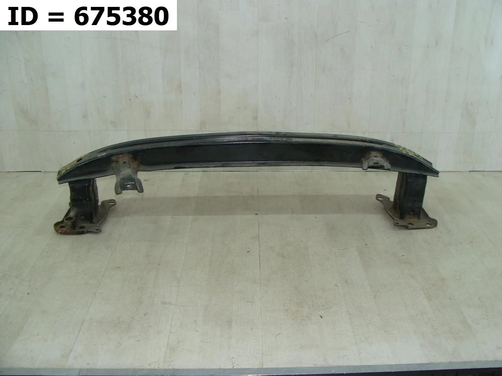 усилитель бампера передний Volkswagen PASSAT 6, B6, 3C2, 3C5 Передний  3C0807109D 2005-2011 (контрактная запчасть)