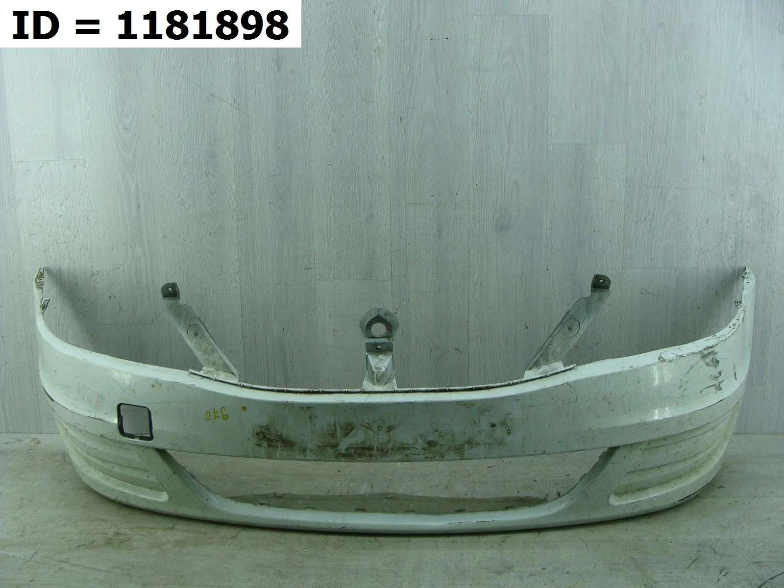 бампер передний Renault LOGAN 1, LS0G LS12 LS0H LS1Y Передний  620223580R 2004-2016 (контрактная запчасть)