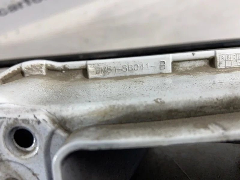 Панель передняя (телевизор) Ford Focus 3 (11-14)
