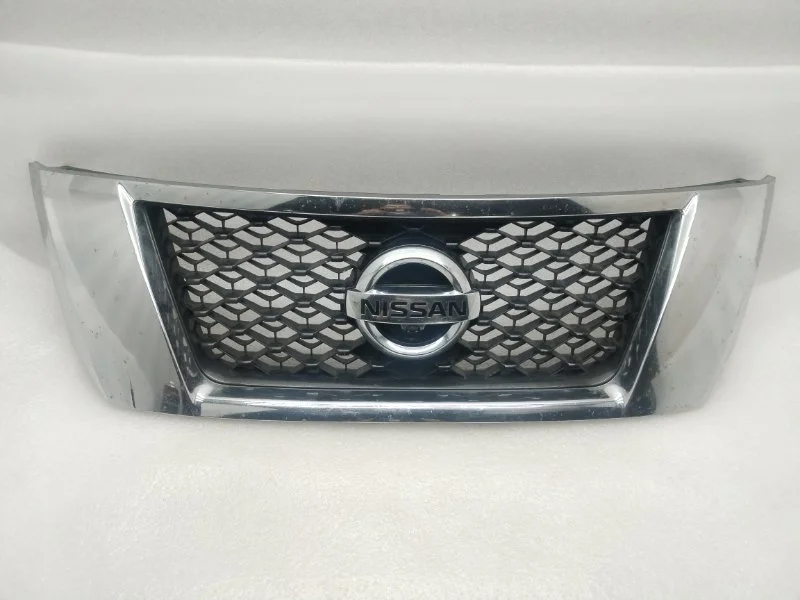 Решетка радиатора Nissan Pathfinder 2014 R52