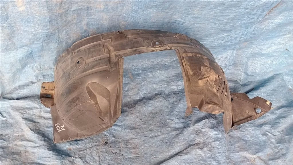 Б.у. подкрылок NISSAN QASHQAI J10 NISSAN QASHQAI J10