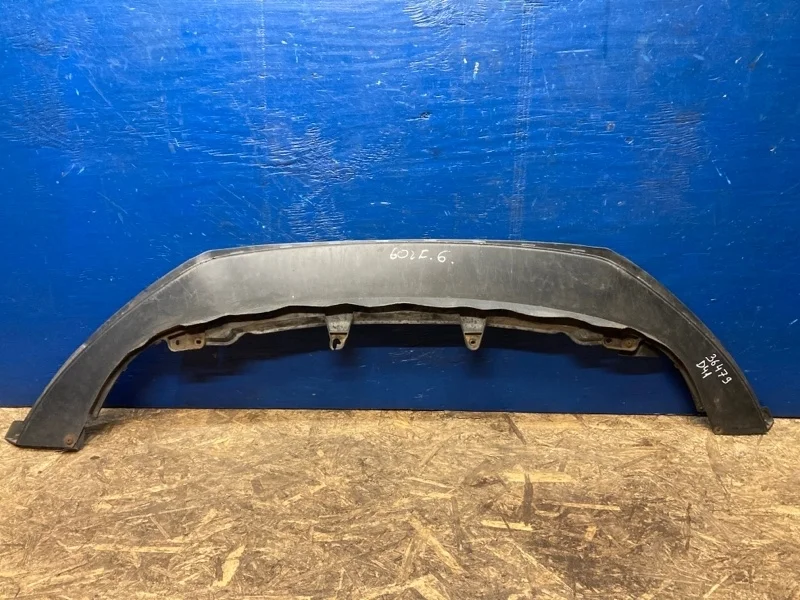 Накладка на бампер Volkswagen Golf 6 2008-2013 5K0805903A, передняя