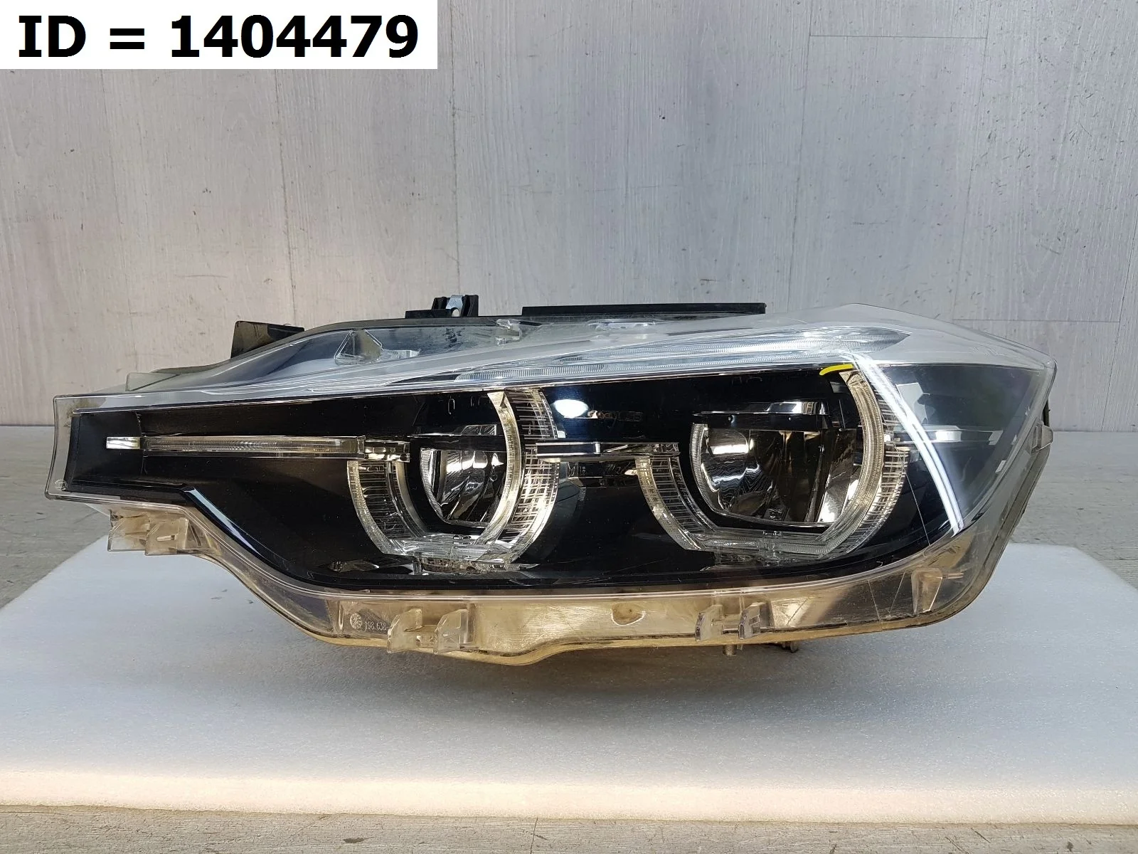 фара левая BMW 3 SERIES 6, F30 F31   БМВ   3   Левый  63118492473 2011-2019 (контрактная запчасть)