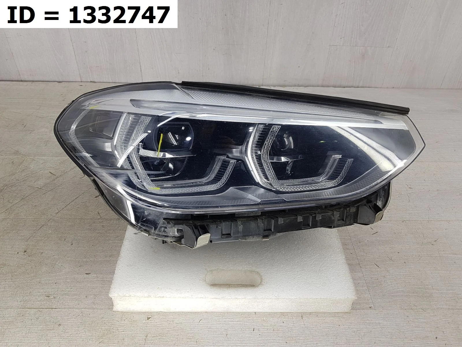 фара правая BMW X3 3, G01 F97   БМВ   Х3   Правый  63117466120 2017-2024 (контрактная запчасть)