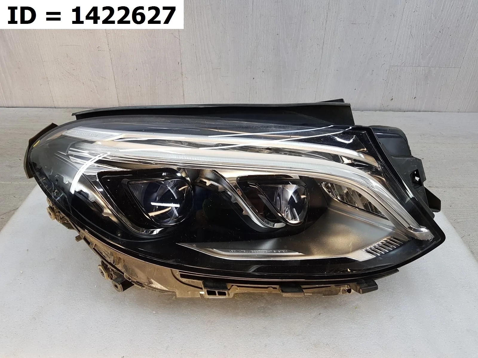 фара правая Mercedes Benz GLE 1, W166 166 166.024 Правый  A1669065203 2015-2018 (контрактная запчасть)