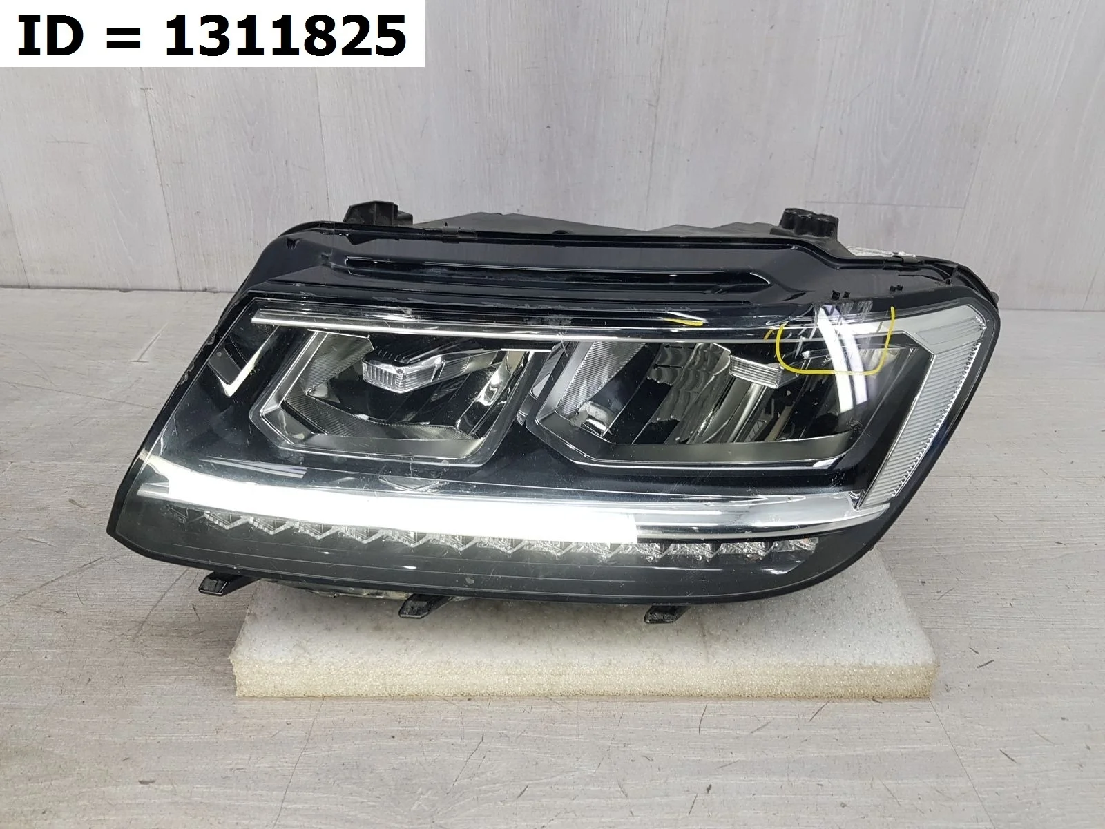 фара левая Volkswagen TIGUAN 2, MK2, AD1 Левый  5NB941773E 2016-2024 (контрактная запчасть)