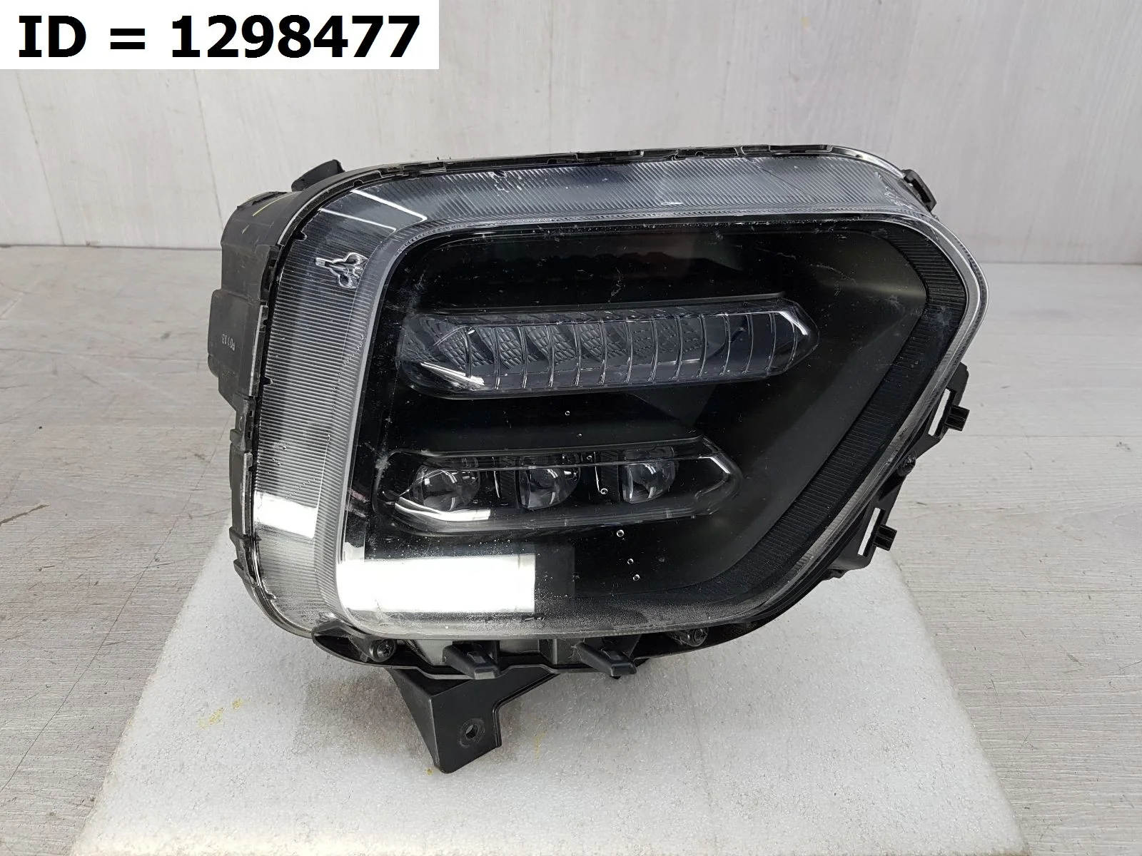 фара противотуманная передний правый Kia SOUL 3, SK3 Передний Правый  92202J2000 2018-2024 (контрактная запчасть)