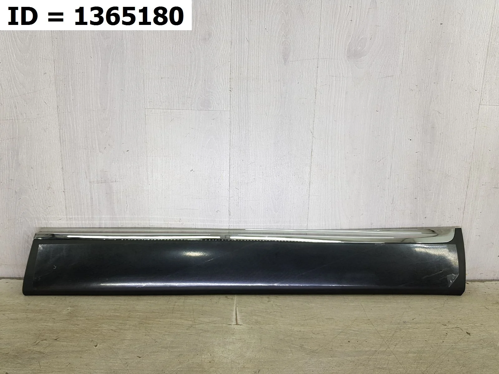 накладка на дверь передняя правая Kia SORENTO 3  UM  Передний Правый  87722C5200 2014-2020 (контрактная запчасть)