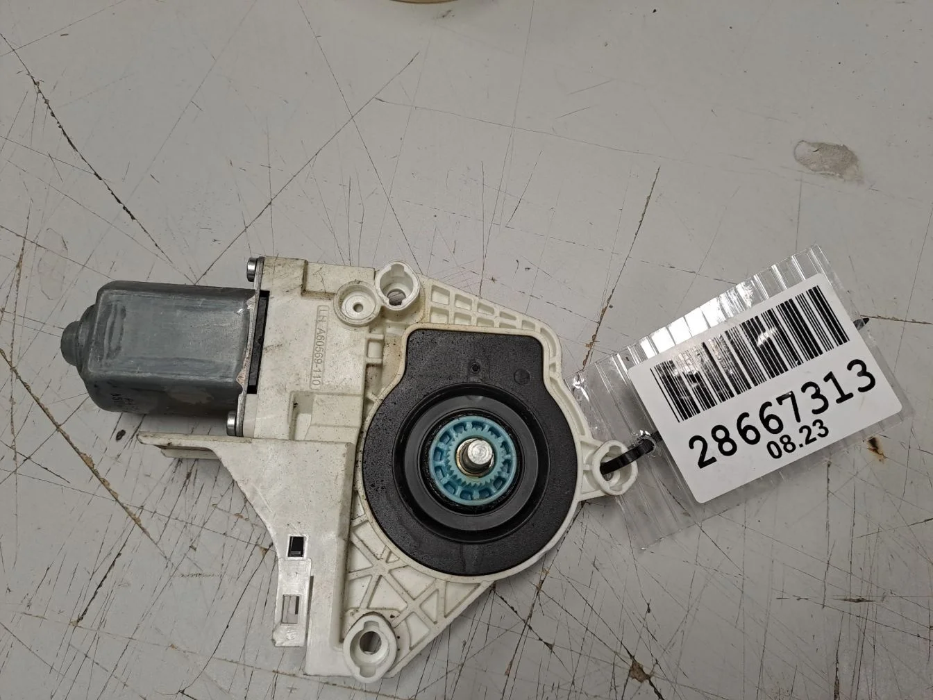 Моторчик стеклоподъёмника задний правый для Audi Q3 8U 2012-2018