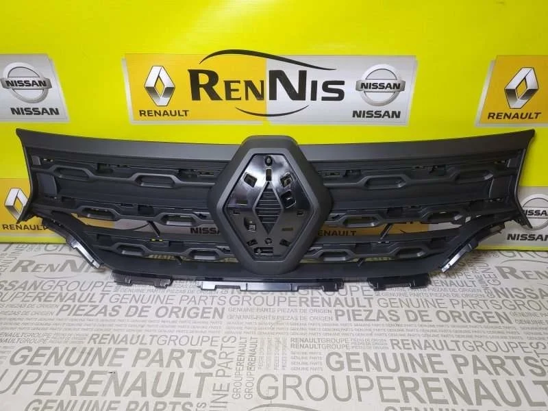 Решетка радиатора передняя Renault Duster 2 2021