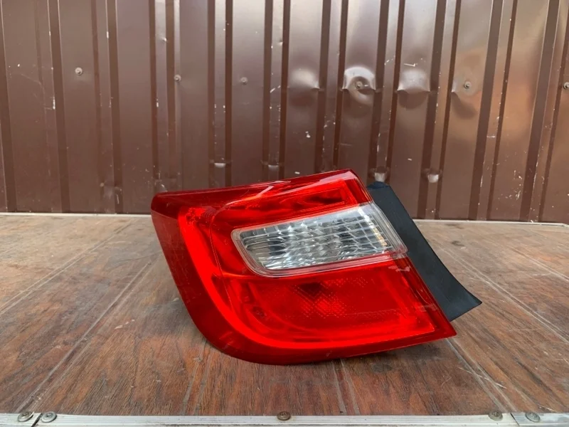 Фонарь Toyota Camry 2011-2014 50