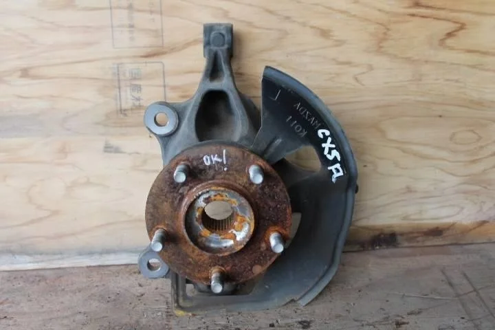 Б.у. кулак поворотный MAZDA  CX5 KE MAZDA CX5 KE
