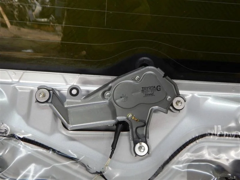 Моторчик заднего стеклоочистителя (дворника) Toyota Rav 4 (XA30) (2005-2014) 2008
