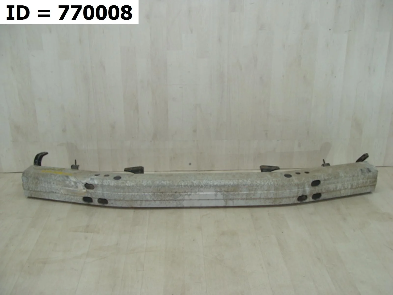 усилитель бампера передний Toyota LAND CRUISER 11, 200 UZJ200 VDJ200 Передний  5202160190 2007-2021 (контрактная запчасть)