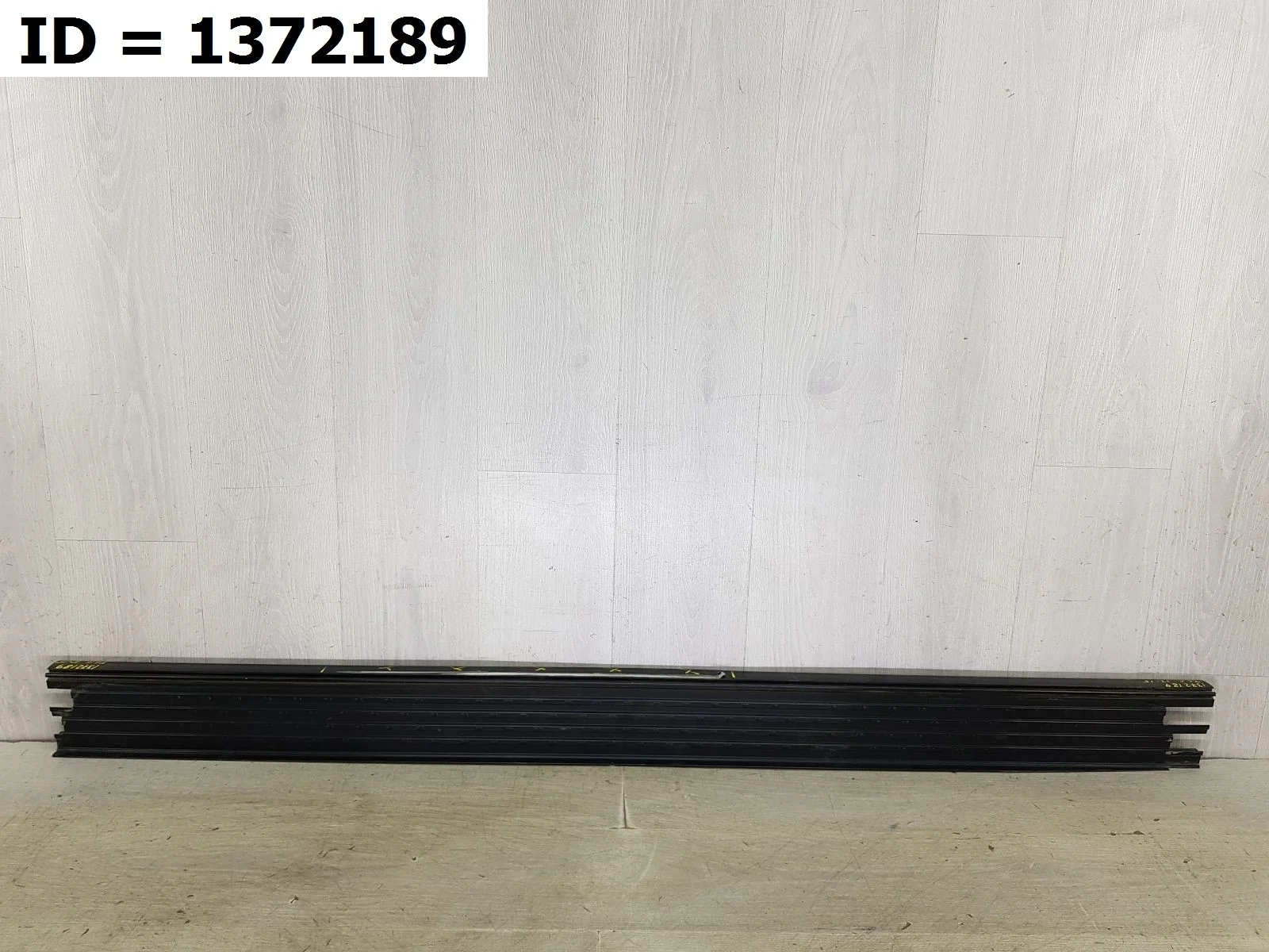 накладка на порог Toyota LAND CRUISER 11, 200 UZJ200 VDJ200  5178160261 2007-2021 (контрактная запчасть)