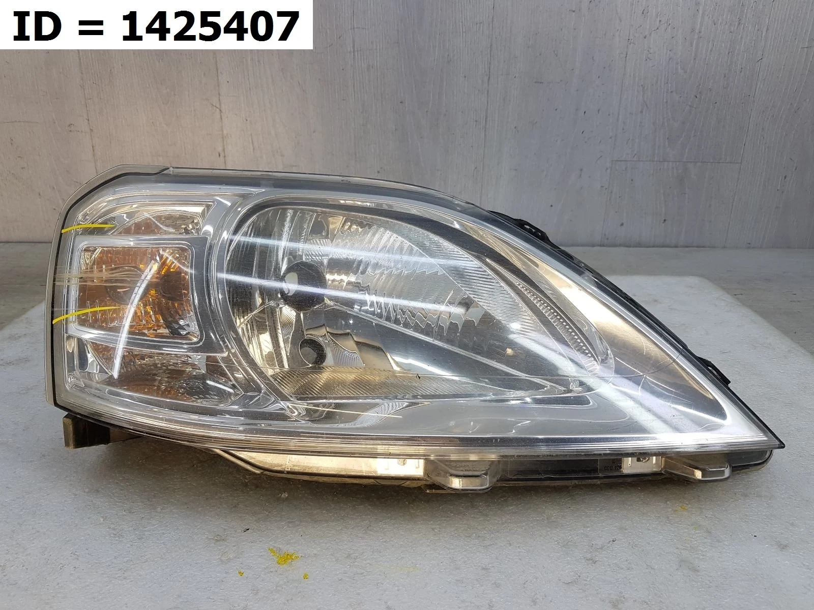 фара правая Renault LOGAN 1, LS0G LS12 LS0H LS1Y Правый  8200744754 2004-2016 (контрактная запчасть)