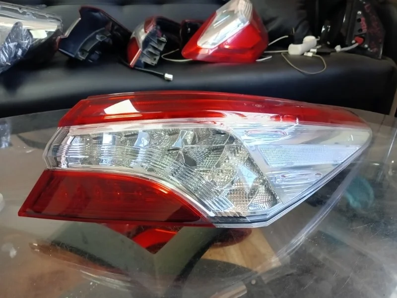 Фонарь Toyota Camry 2018-2021 70