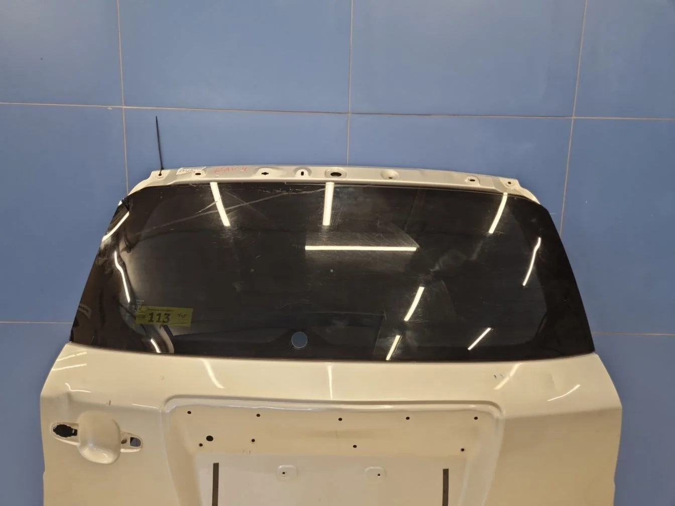 Стекло двери багажника для Toyota RAV 4 2005-2013
