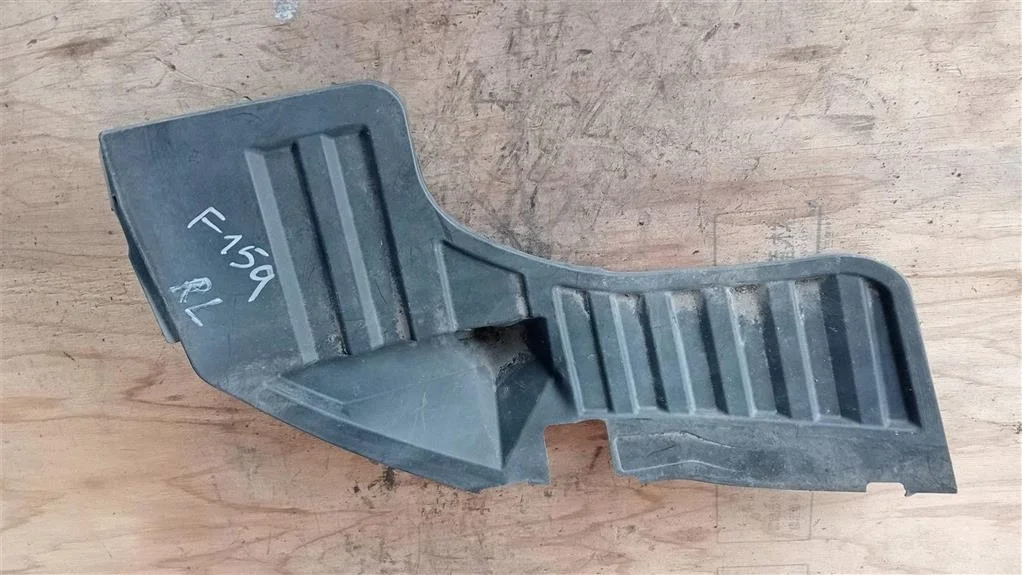 Б.у. пыльник бампера NISSAN JUKE F15E NISSAN JUKE F15E