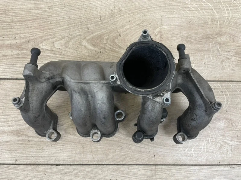 Впускной коллектор VW Touareg 2003-2007 7L