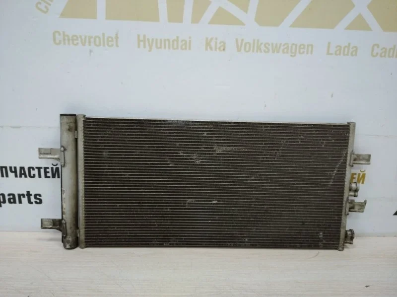 Радиатор кондиционера BMW X1 2015-2019 F48