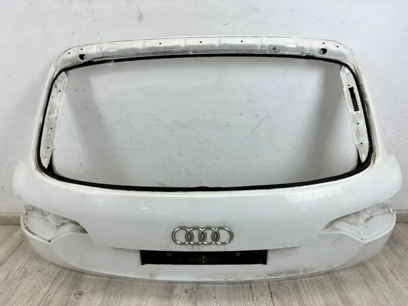 Крышка багажника Audi Q7 2010-2015 4L