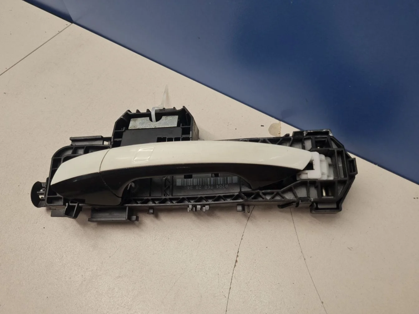 Ручка двери нaружная задняя левая для Mercedes CLA-klasse C117 2013-2019