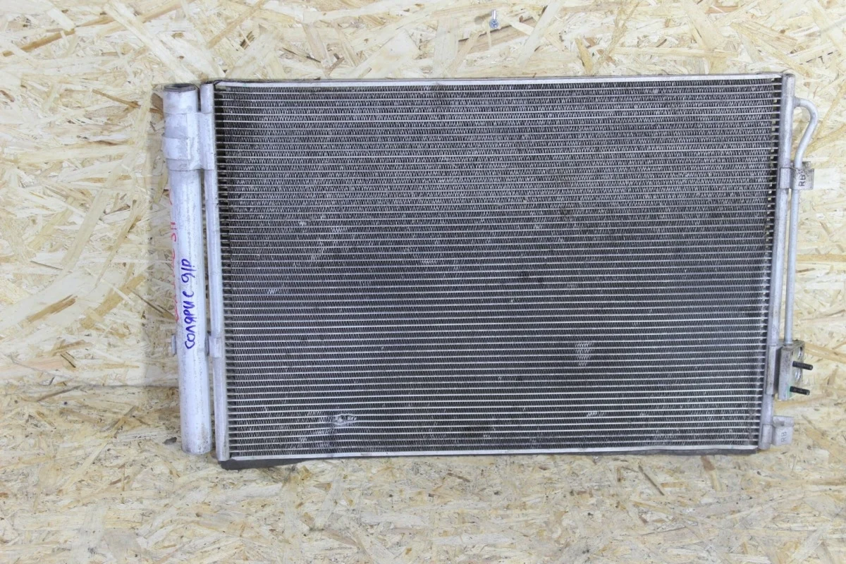 Радиатор кондиционера Hyundai Solaris 2010—2014