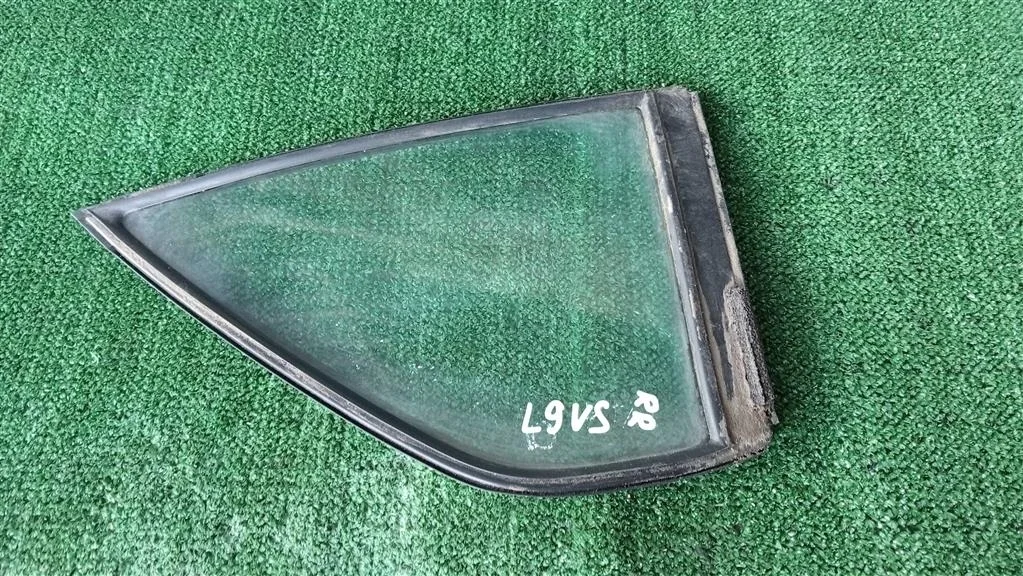 Б.у. форточка двери MITSUBISHI LANCER CS3A MITSUBISHI LANCER CS3A