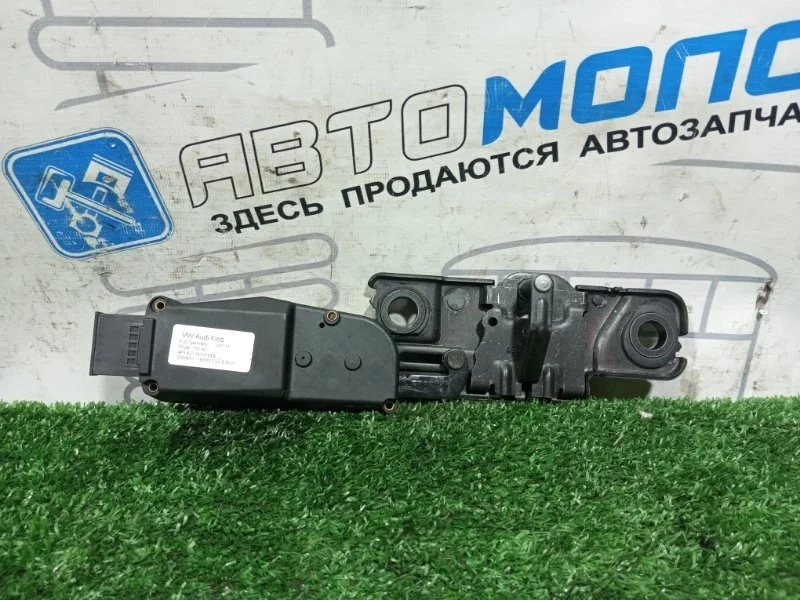 Замок багажника Audi A6 Avant C7 CHV