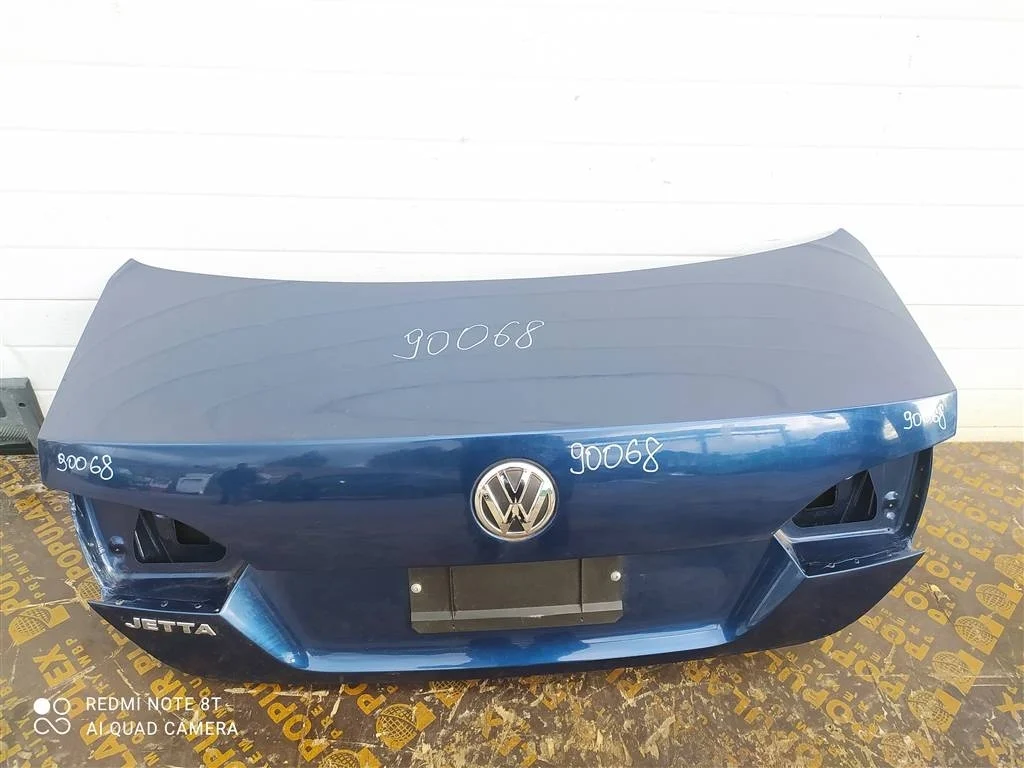 Крышка багажника VW Jetta 6 2011-2014 5C6827025A