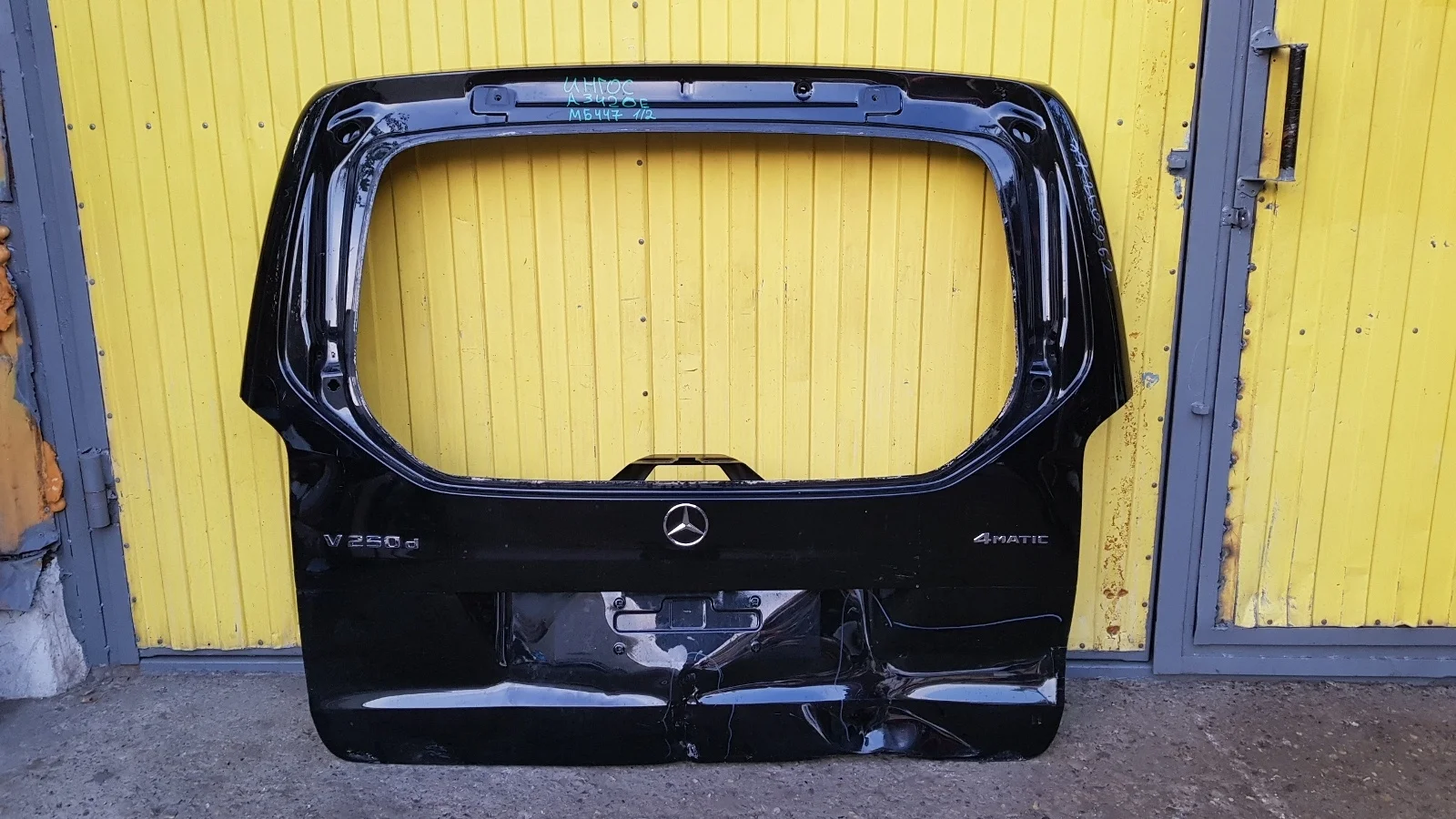 крышка багажника Mercedes Benz V CLASS 2, W447  a4477404000 2014-2024 (контрактная запчасть)