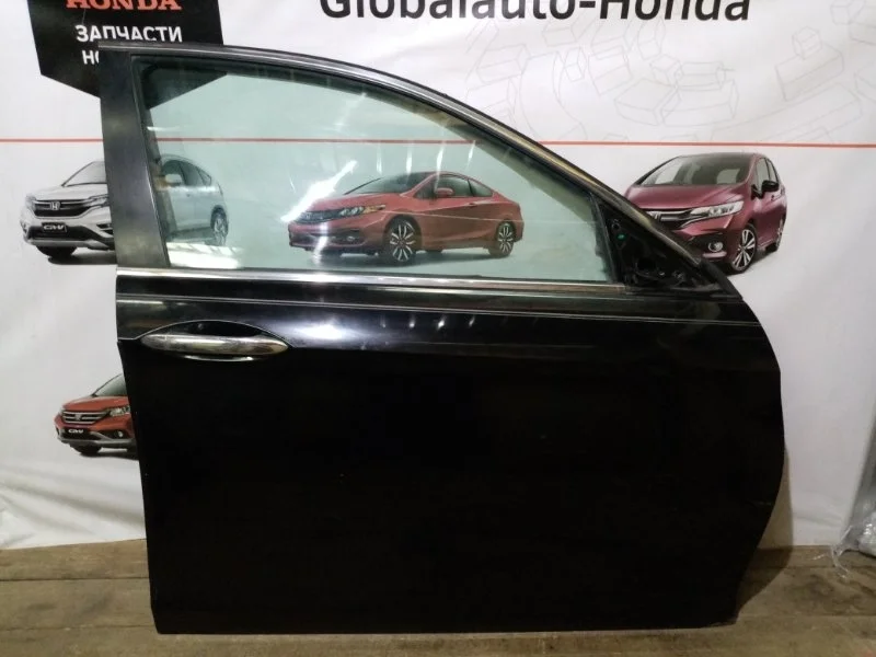 Дверь передняя правая Honda Accord CR