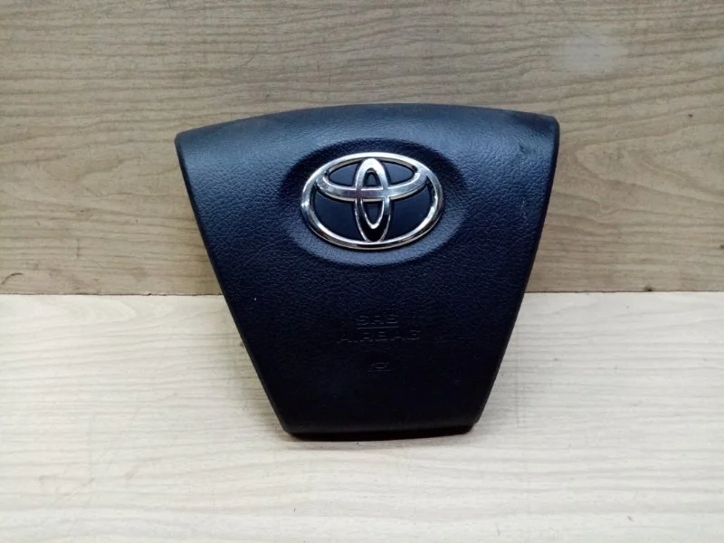 Airbag подушка безопасности в руль Toyota Camry