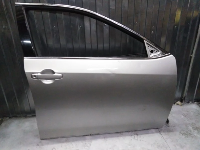 Дверь передняя правая Toyota Camry 55 2.5