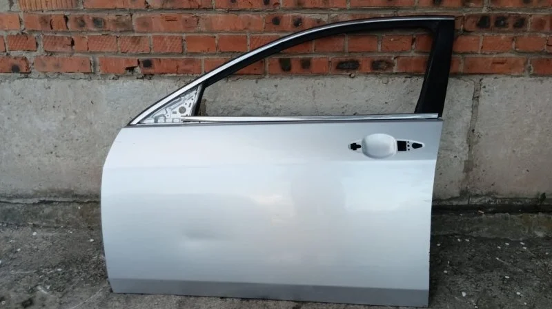 Дверь передняя левая Honda Accord CL