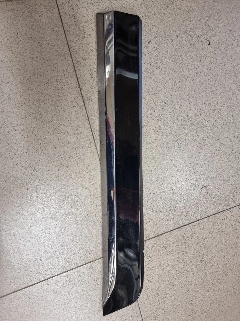 Накладка двери задней правой Volvo XC60 I (2008—2013) Volvo XC60 Y20 2008-2017