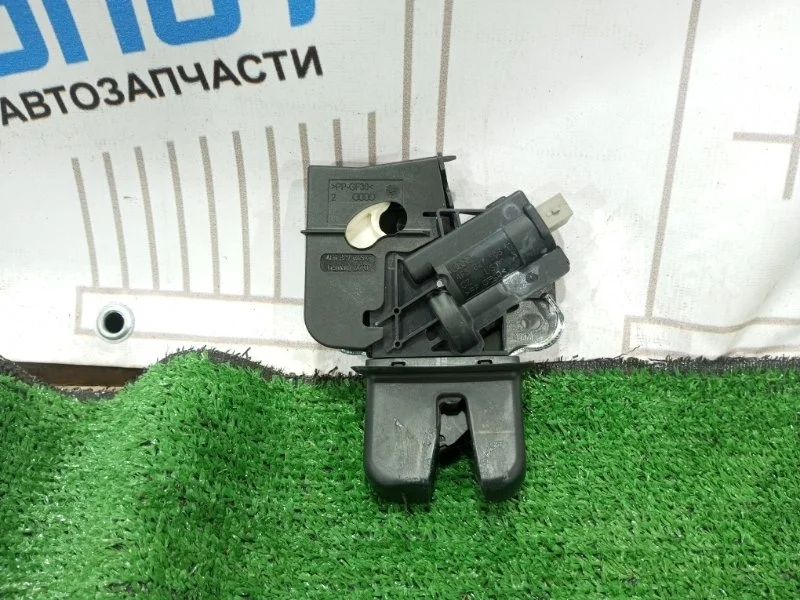 Замок багажника Audi A4 B8 CDH
