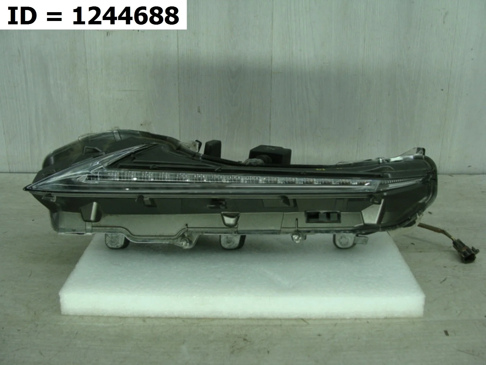 фара противотуманная передний левый Lexus NX NX200 NX200T NX300 NX300H 1, Z10 ZGZ15 ZGZ10 AGZ10 AGZ15 AYZ15 Передний Левый  8162078040 2014-2021 (контрактная запчасть)